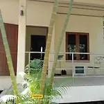 2 One Bedroom Houses 400 Meters From The Deach