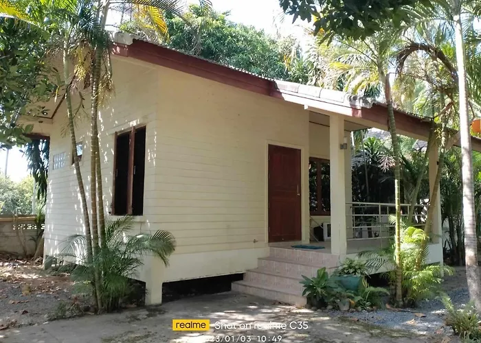 2 One Bedroom Houses 400 Meters From The Deach