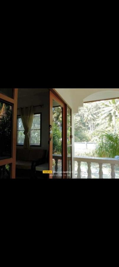 Hébergement de vacances 2 One Bedroom 400 Meters From The Deach